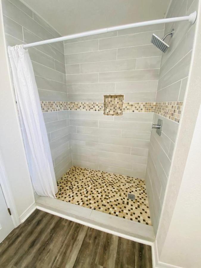 Two Fully Equipped Apartments And A Studio 5 Miles From The Beach St. Petersburg Luaran gambar